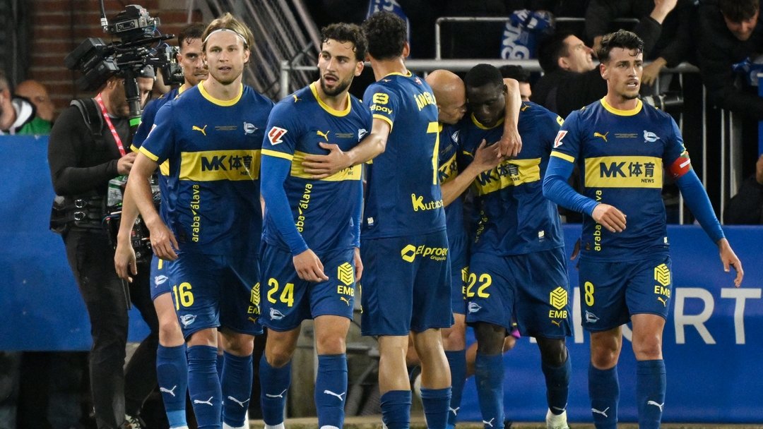 Alaves 1-0 Barcelona: Diabate ends LaLiga champions' 100-point hopes