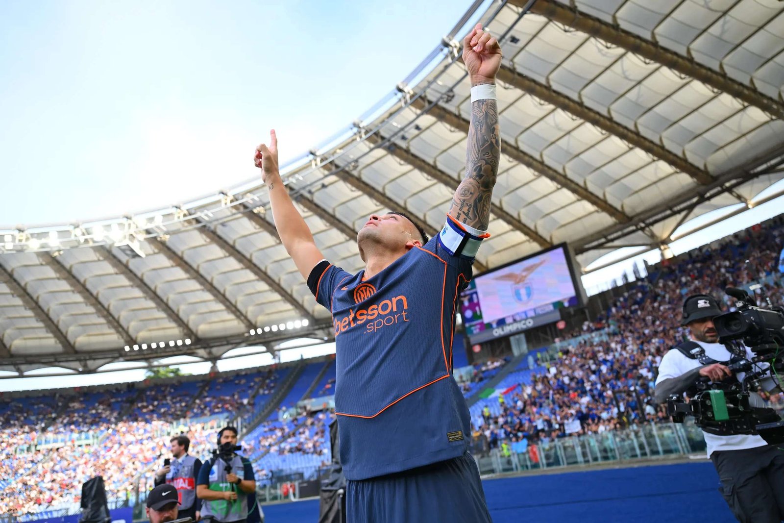Inter aren't done yet! 3-0 against Lazio at the Olimpico!