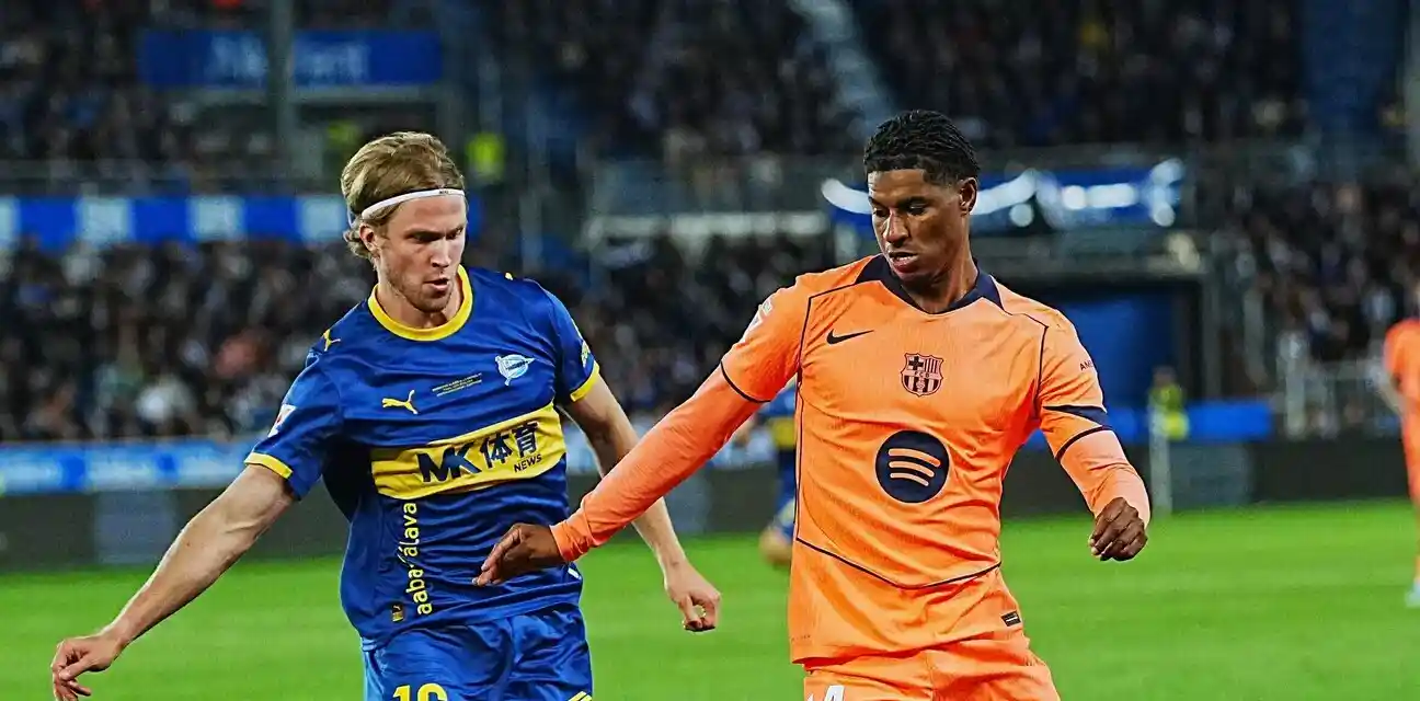Diabate Strike Lifts Alaves to Safety, Ending Barcelona’s Streak at Mendizorroza - Sportingpedia - Latest Sports News From All Over the Worl