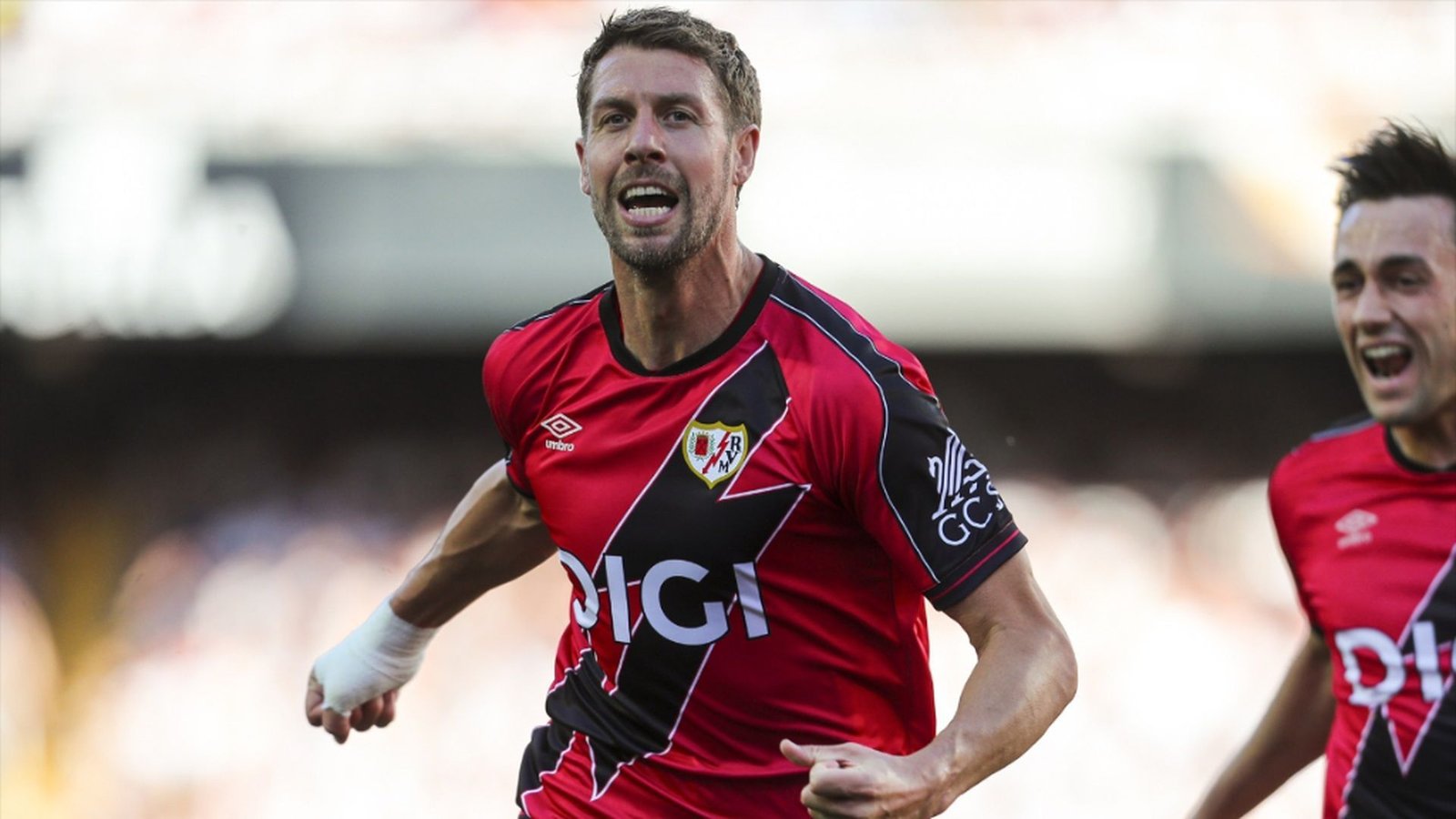 Lejeune celebrates his goal at Mestalla against Rayo Vallecano