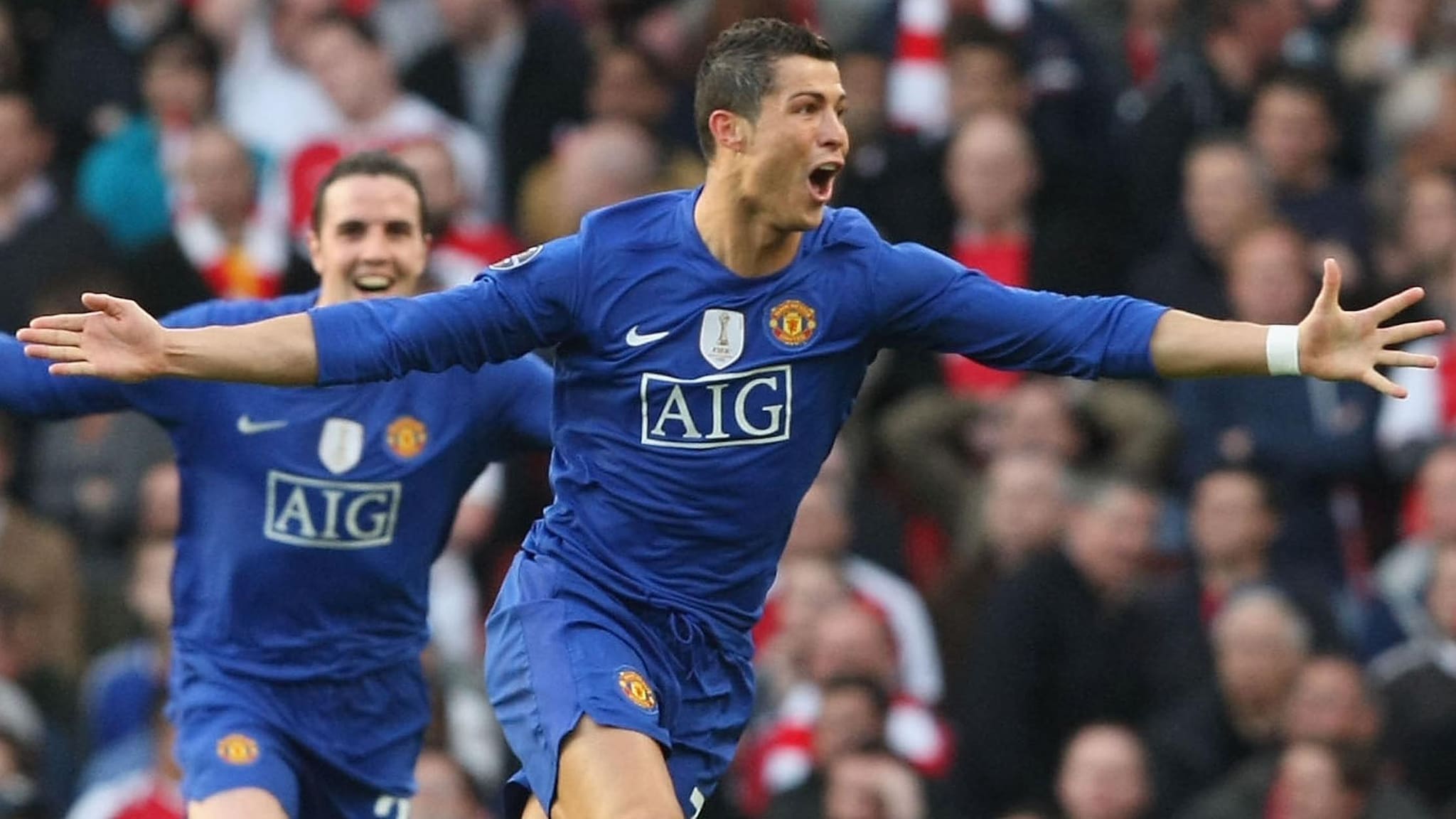 Cristiano Ronaldo in the Manchester United 2007-08 home jersey