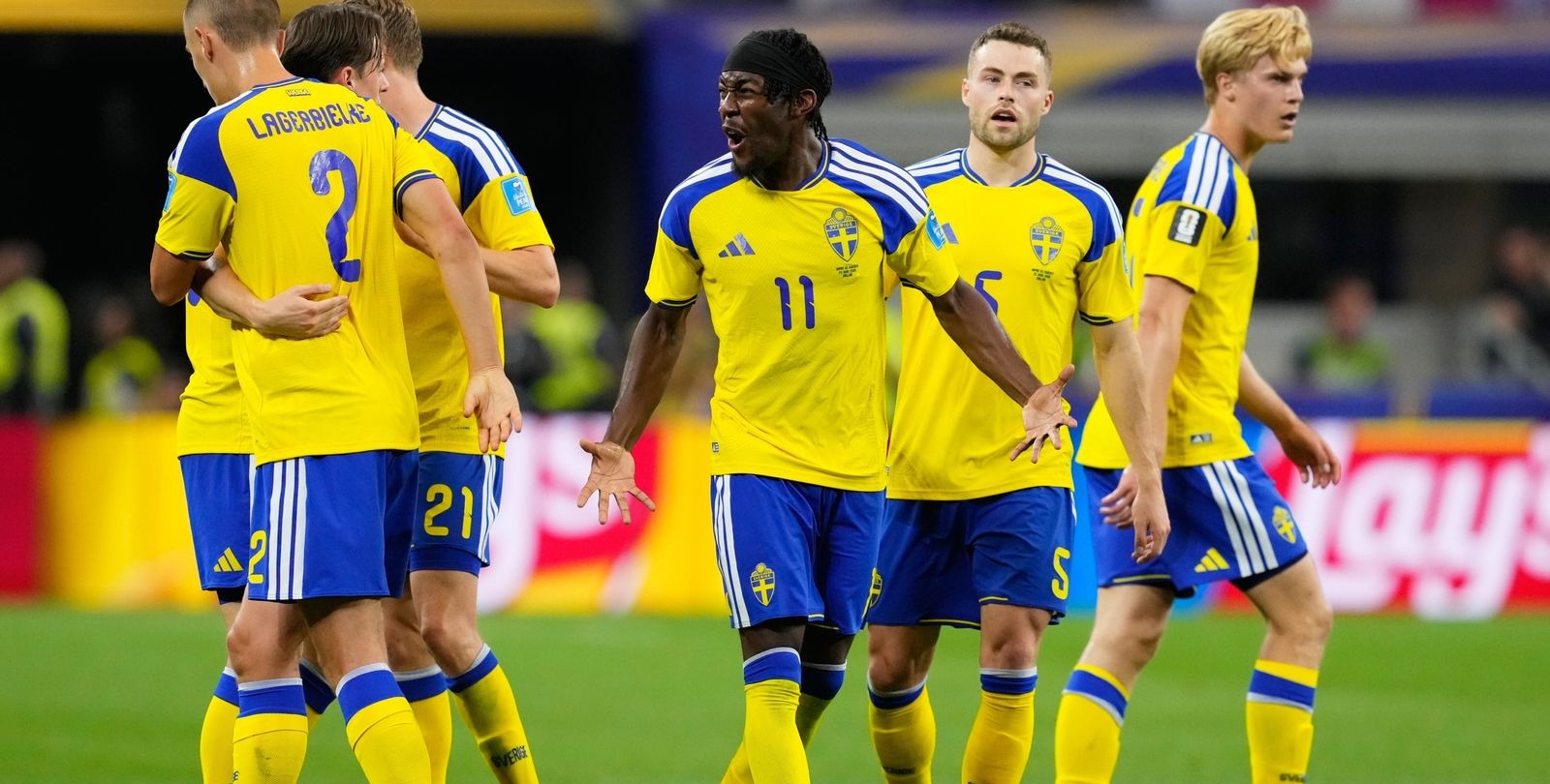 World Cup 2026: Japan 1-1 Sweden - Anthony Elanga scores stunning curled finish to earn Graham Potter's side spot in knockouts as third-pla