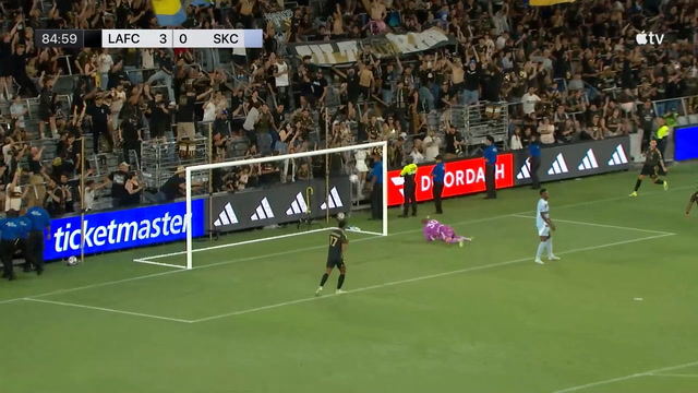 Los Angeles Football Club - Sporting Kansas City 4 - 0 | GOAL - Denis Bouanga