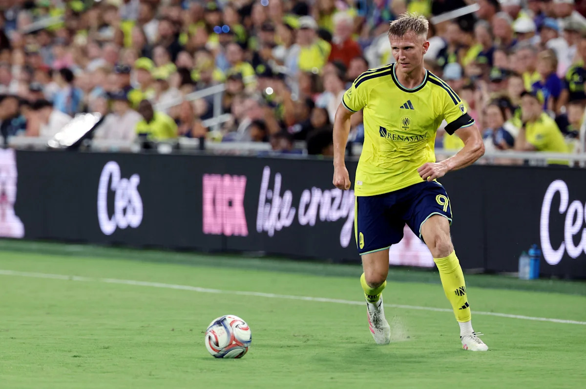Nashville SC's stoppage time goal beats Red Bull New York 1-0, extends MLS lead