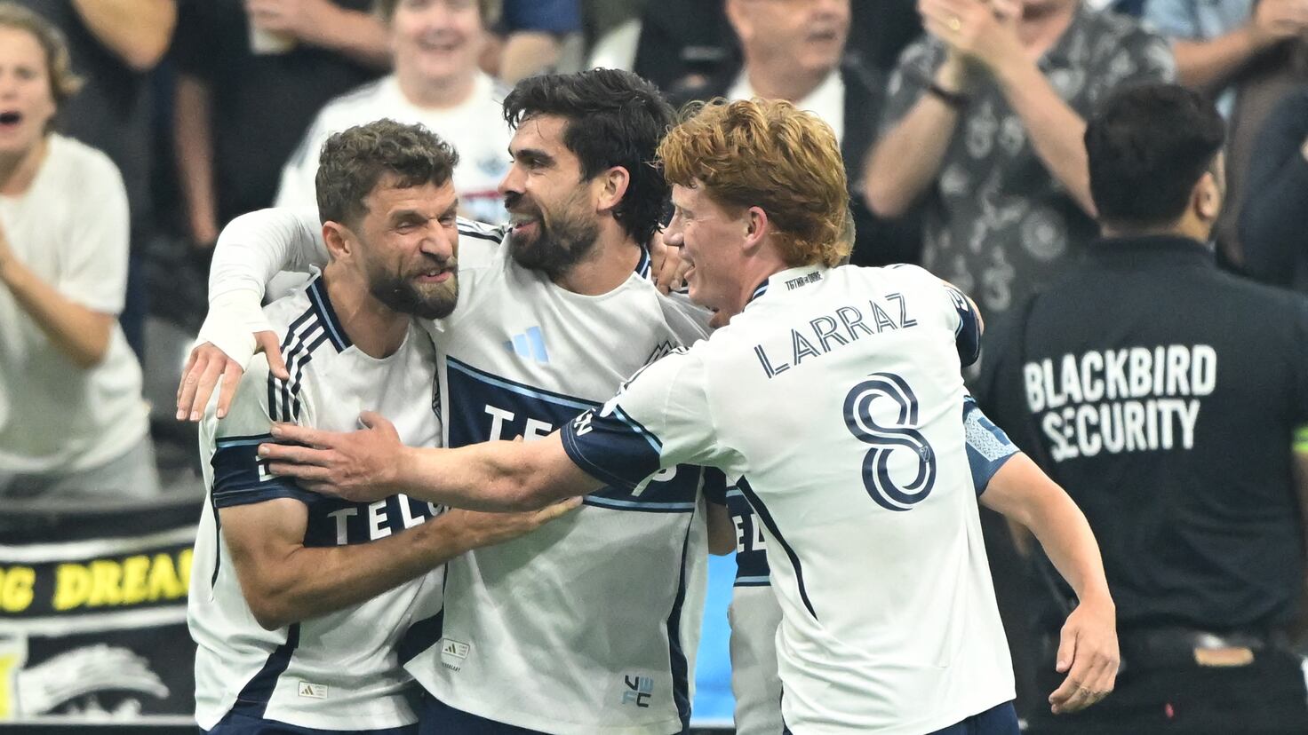 Vancouver Whitecaps celebrate a goal